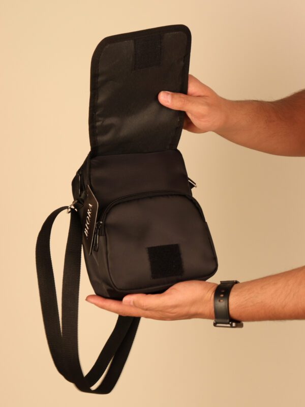 کیف دوشی مردانه بیورا برزنت سایز کوچک مدل dbb75