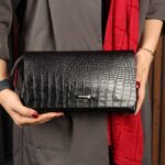 کیف دوشی زنانه چرم طبیعی کروکودیلی بیورا مدل za4
