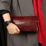 کیف دوشی زنانه چرم طبیعی کروکودیلی بیورا مدل za4
