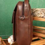 کیف دوشی مردانه چرم صنعتی بیورا سایز متوسط مدل dbb77