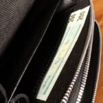 کیف دستی و پاسپورتی چرم طبیعی کروکودیلی بیورا مدل pa05 - تصویر 8