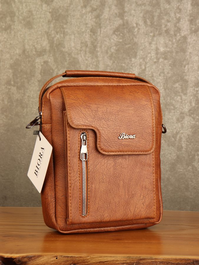 کیف دوشی مردانه چرم صنعتی بیورا سایز متوسط مدل dbb77 کیف دوشی مردانه چرم صنعتی بیورا سایز متوسط مدل dbb77