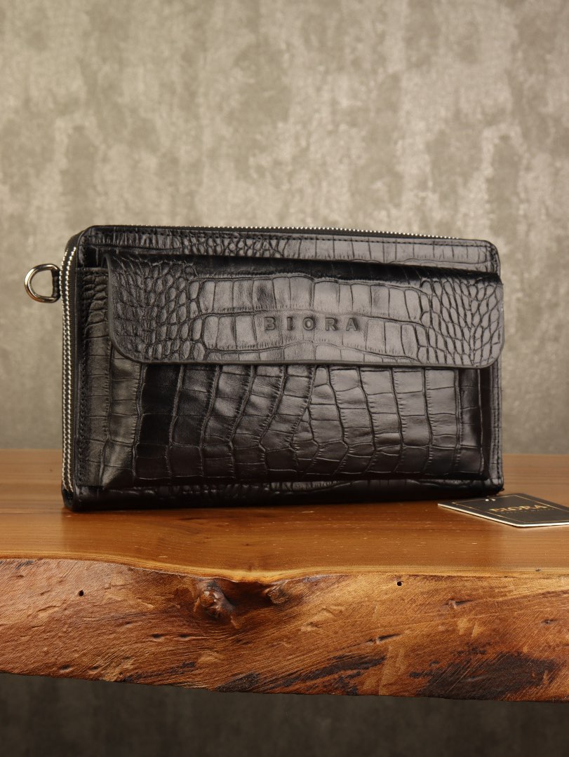 کیف پاسپورتی مردانه چرم طبیعی کروکدیلی بیورا acc24